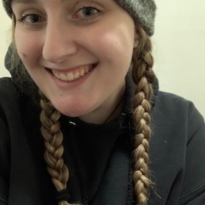 Meet your Posher, Hailey